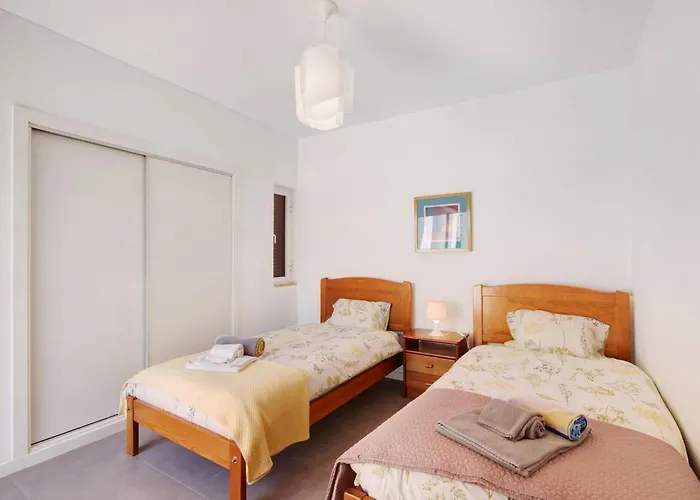 Lynn - Quadradinhos Almancil