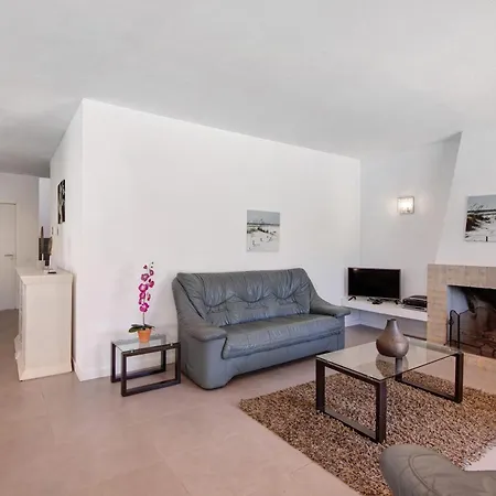 Lynn - Quadradinhos Villa Almancil