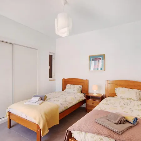 Lynn - Quadradinhos Almancil