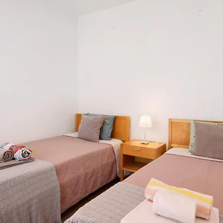 Lynn - Quadradinhos Villa