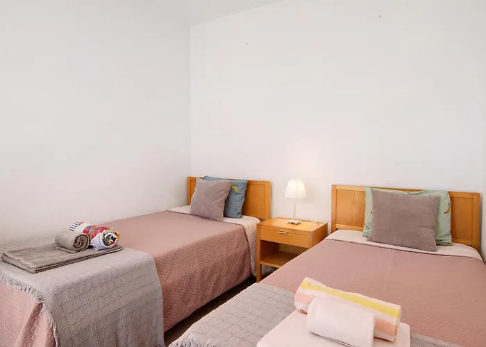 Lynn - Quadradinhos Villa