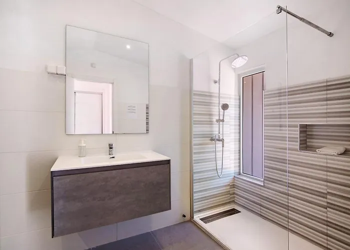 Lynn - Quadradinhos Villa *